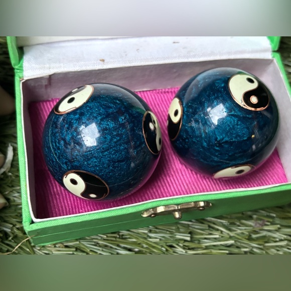 VINTAGE Cloisonné Yin-Yang Baoding Balls • Deep Blue Enamel • Meditation Chime - Picture 6 of 11